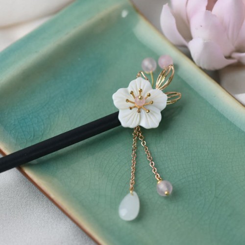 Bauhinia Tassel Wood Hairpin Bauhinia Tassel Wood Hairpin