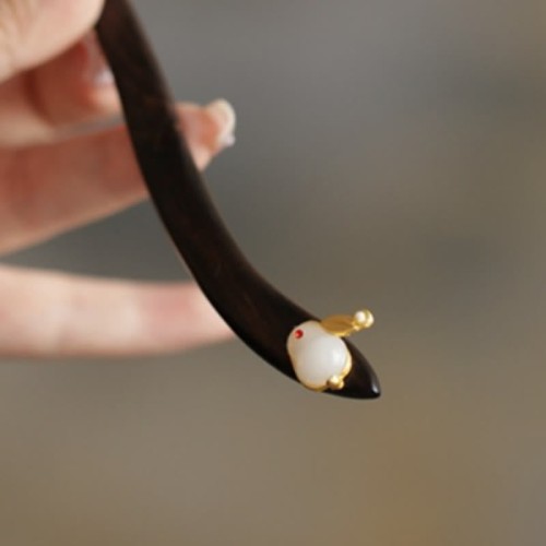 Cloud Sandalwood Rabbit Protection Hairpin Cloud Sandalwood Rabbit Protection Hairpin