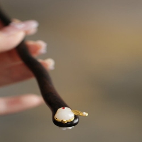 Cloud Sandalwood Rabbit Protection Hairpin Cloud Sandalwood Rabbit Protection Hairpin