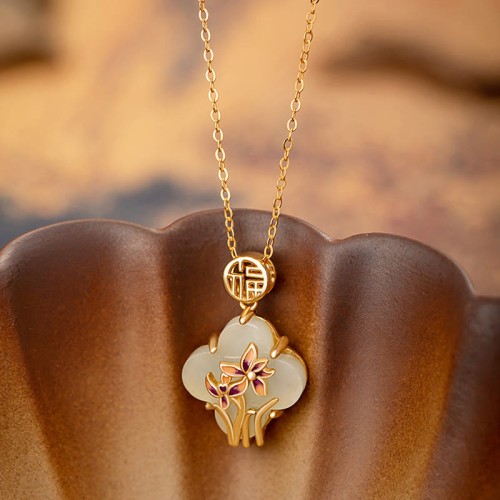925 Silver Hetian Jade Orchid Clover Luck Necklace Set 925 Silver Hetian Jade Orchid Clover Luck Necklace Set