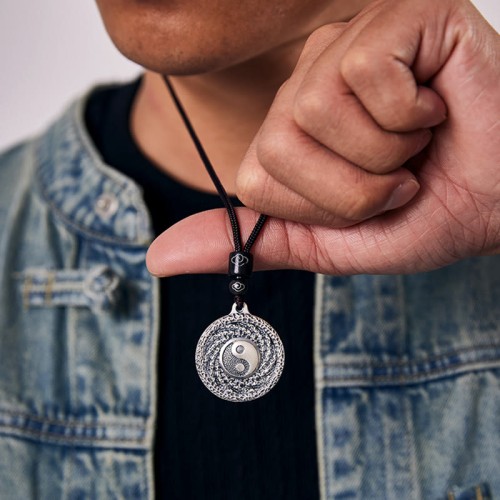 999 Silver Tai Chi Yin Yang Bagua Mountain Ghost Necklace 999 Silver Tai Chi Yin Yang Bagua Mountain Ghost Necklace
