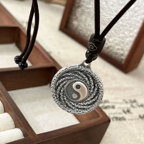 999 Silver Tai Chi Yin Yang Bagua Mountain Ghost Necklace 999 Silver Tai Chi Yin Yang Bagua Mountain Ghost Necklace
