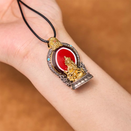 Tibetan Avalokitesvara Dzi Bead Healing Pendant Tibetan Avalokitesvara Dzi Bead Healing Pendant
