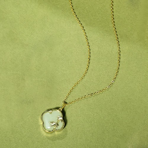 Hetian Jade Four Leaf Clover Bamboo Growth Necklace Hetian Jade Four Leaf Clover Bamboo Growth Necklace