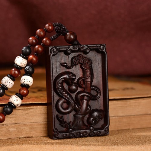 Zodiac Small Leaf Red Sandalwood Calm Pendant Zodiac Small Leaf Red Sandalwood Calm Pendant