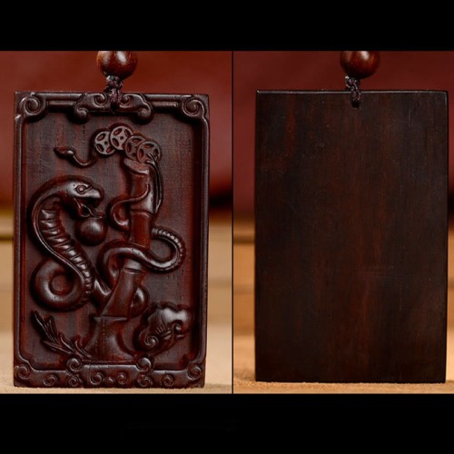 Zodiac Small Leaf Red Sandalwood Calm Pendant Zodiac Small Leaf Red Sandalwood Calm Pendant