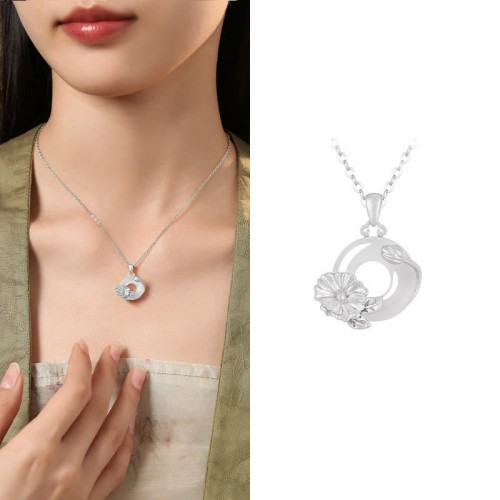 Chalcedony 925 Silver Peace Buckle Flowers Necklace Chalcedony 925 Silver Peace Buckle Flowers Necklace