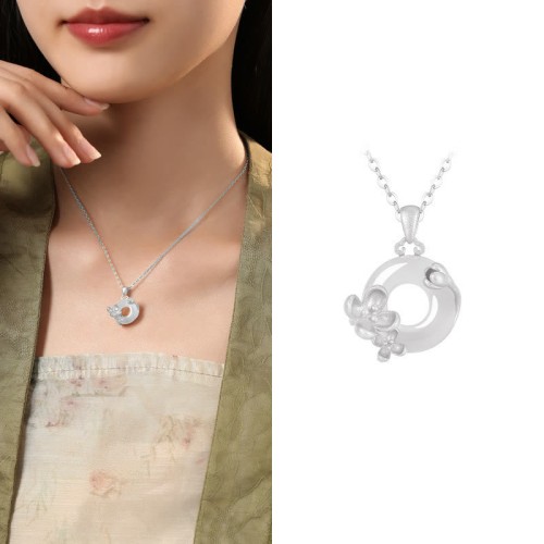 Chalcedony 925 Silver Peace Buckle Flowers Necklace Chalcedony 925 Silver Peace Buckle Flowers Necklace