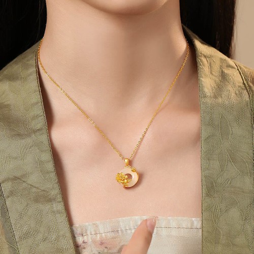 Chalcedony 925 Silver Peace Buckle Flowers Necklace Chalcedony 925 Silver Peace Buckle Flowers Necklace