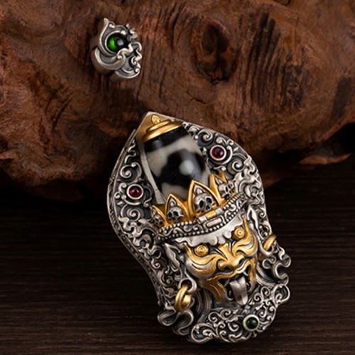 925 Silver Zakiram Goddess of Wealth Dzi Bead Necklace 925 Silver Zakiram Goddess of Wealth Dzi Bead Necklace