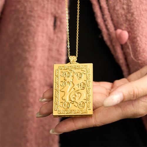 Dragon Gold-plated Copper Hetian Jade Necklace Dragon Gold-plated Copper Hetian Jade Necklace