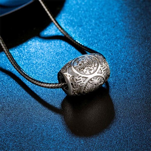 Tibetan Om Mani Padme Hum Wisdom Necklace Pendant Tibetan Om Mani Padme Hum Wisdom Necklace Pendant