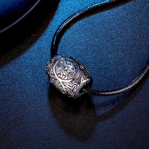 Tibetan Om Mani Padme Hum Wisdom Necklace Pendant Tibetan Om Mani Padme Hum Wisdom Necklace Pendant
