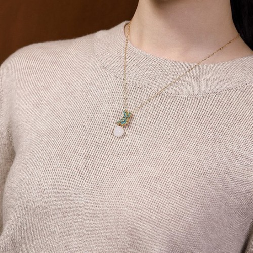 White Jade Pearl Flower Blessing Necklace Set White Jade Pearl Flower Blessing Necklace Set