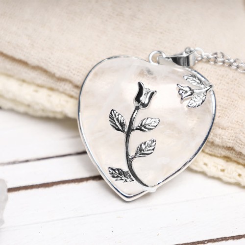 Natural Healing Crystals Heart Pendant Necklace Natural Healing Crystals Heart Pendant Necklace
