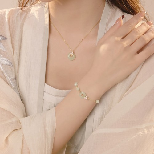 925 Silver Hetian Jade Orchid Luck Necklace Set 925 Silver Hetian Jade Orchid Luck Necklace Set