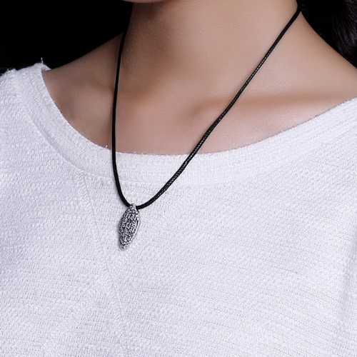 Tibetan 925 Silver Om Mani Padme Hum Necklace Pendant Tibetan 925 Silver Om Mani Padme Hum Necklace Pendant