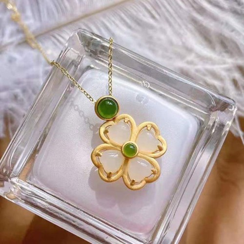 Four Leaf Clover Jade Prosperity Necklace Pendant