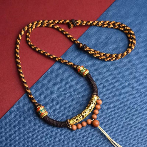 Handmade King Kong Knot Om Mani Padme Hum Necklace Pendant Handmade King Kong Knot Om Mani Padme Hum Necklace Pendant