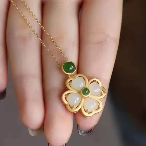 Four Leaf Clover Jade Prosperity Necklace Pendant