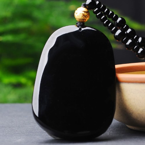 18K Gold-Plated Dragon Obsidian Lucky Necklace 18K Gold-Plated Dragon Obsidian Lucky Necklace