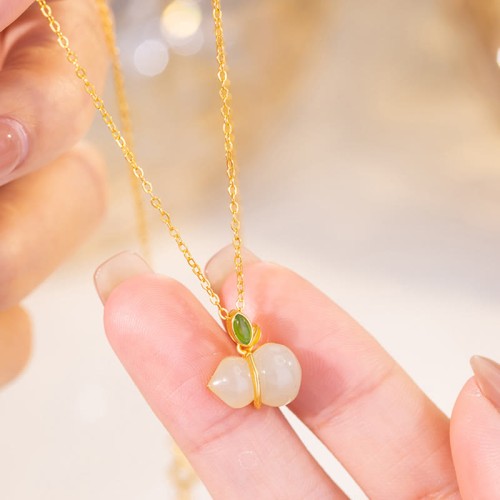 Hetian Jade Gourd Abundance Pendant Hetian Jade Gourd Abundance Pendant