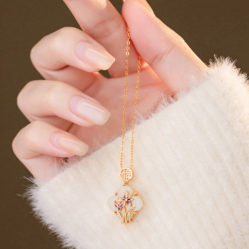 925 Silver Hetian Jade Orchid Clover Luck Necklace Set 925 Silver Hetian Jade Orchid Clover Luck Necklace Set