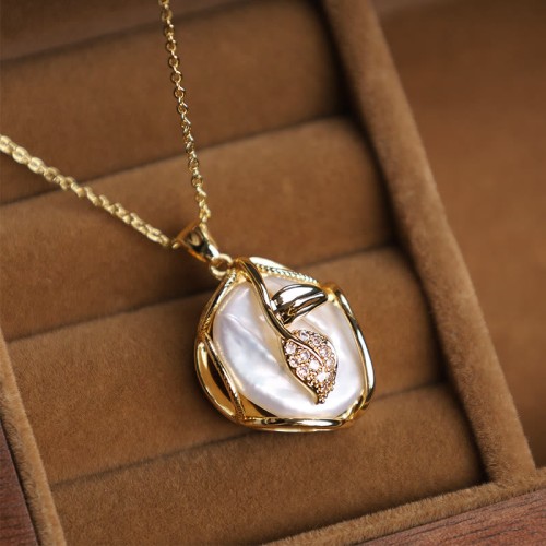 Gold-plated Baroque Pearl Flower Sincerity Necklace Gold-plated Baroque Pearl Flower Sincerity Necklace