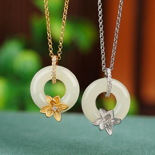 925 Silver Hetian Jade Peace Buckle Flower Necklace 925 Silver Hetian Jade Peace Buckle Flower Necklace