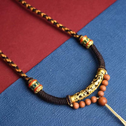 Handmade King Kong Knot Om Mani Padme Hum Necklace Pendant Handmade King Kong Knot Om Mani Padme Hum Necklace Pendant