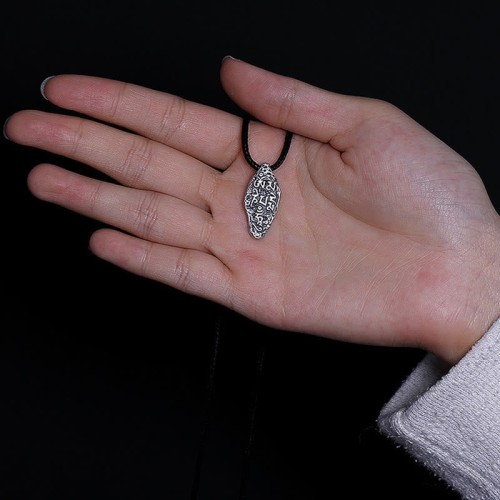 Tibetan 925 Silver Om Mani Padme Hum Necklace Pendant Tibetan 925 Silver Om Mani Padme Hum Necklace Pendant