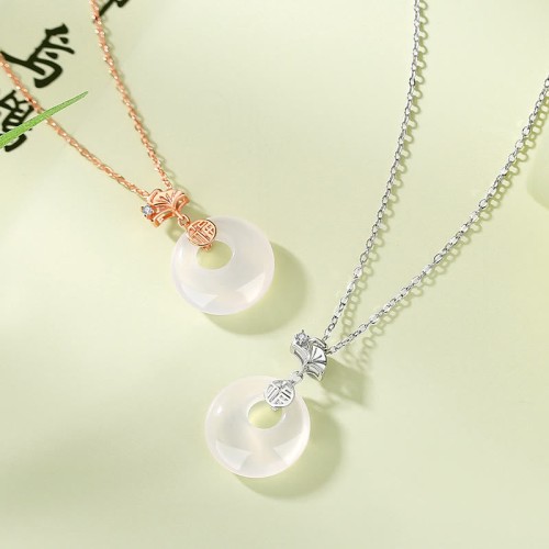 925 Silver Ginkgo Leaf Chalcedony Fu Character Necklace 925 Silver Ginkgo Leaf Chalcedony Fu Character Necklace