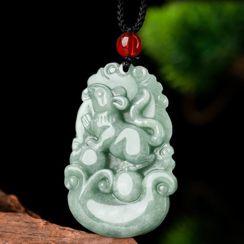 Natural Green Jade Chinese Zodiac Luck Necklace Natural Green Jade Chinese Zodiac Luck Necklace