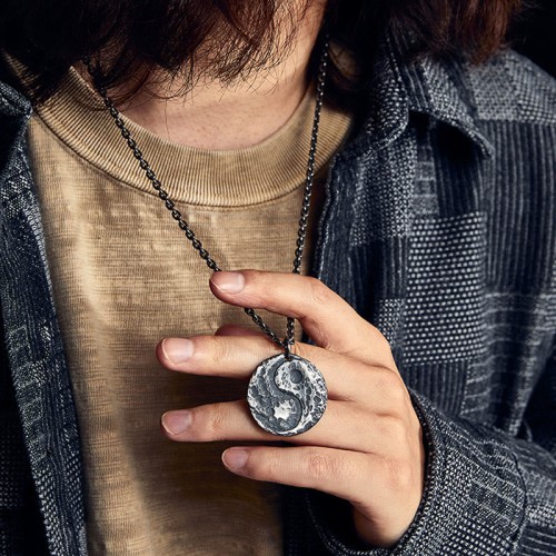 Sterling Silver Yin Yang Hammer Texture Harmony Necklace