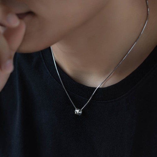 925 Silver Tibetan Om Mani Padme Hum Necklace Pendant 925 Silver Tibetan Om Mani Padme Hum Necklace Pendant