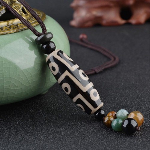 Nine-Eye Dzi Bead Wealth Necklace Nine-Eye Dzi Bead Wealth Necklace