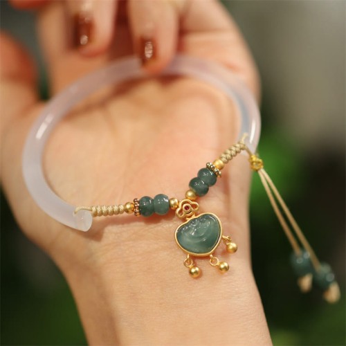 925 Sterling Silver Jade Chalcedony Lock Necklace 925 Sterling Silver Jade Chalcedony Lock Necklace