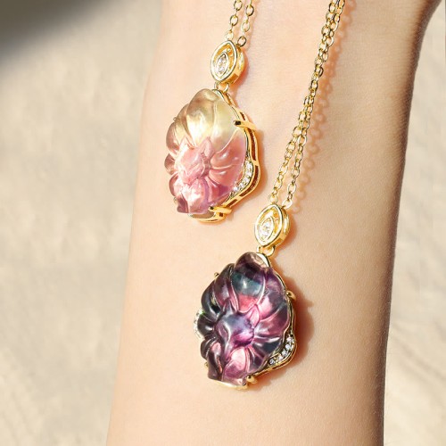 Colorful Fluorite Nine-Tailed Fox Protection Necklace Colorful Fluorite Nine-Tailed Fox Protection Necklace