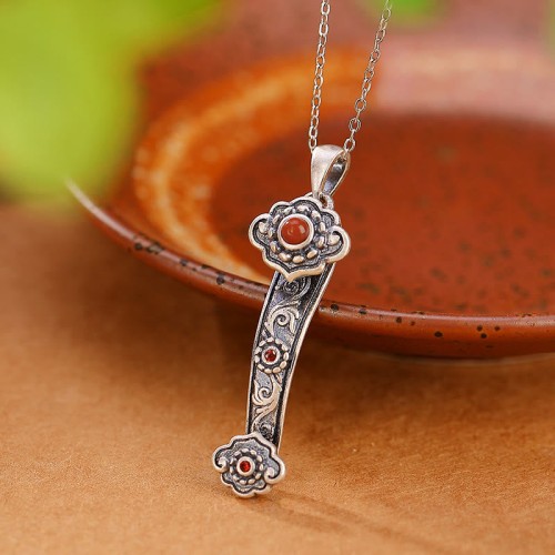 925 Sterling Silver Red Agate Cyan Jade Ruyi Blessing Necklace 925 Sterling Silver Red Agate Cyan Jade Ruyi Blessing Necklace