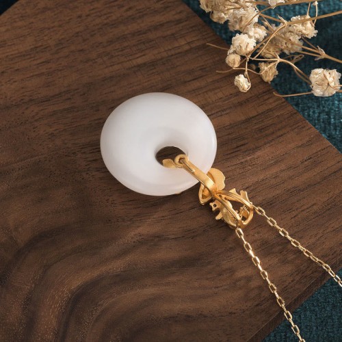 White Jade Koi Fish Wealth Necklace Pendant White Jade Koi Fish Wealth Necklace Pendant