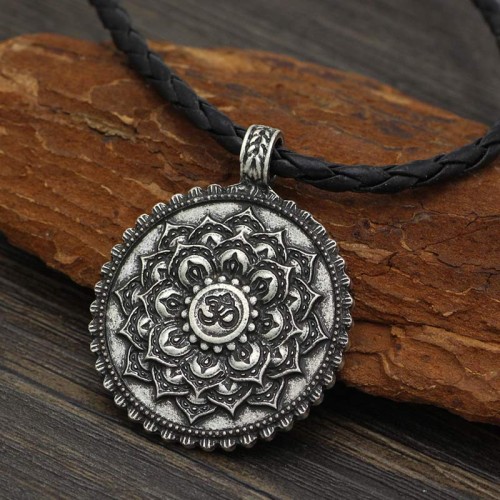 Six True Words Peace Flower Pattern Necklace