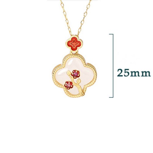 24K Gold Plated White Jade Four Leaf Clover Necklace 24K Gold Plated White Jade Four Leaf Clover Necklace