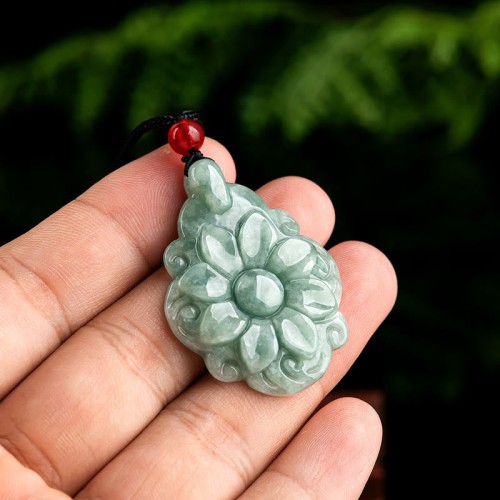 Natural Jade Kalanchoe Flower Luck Necklace Pendant