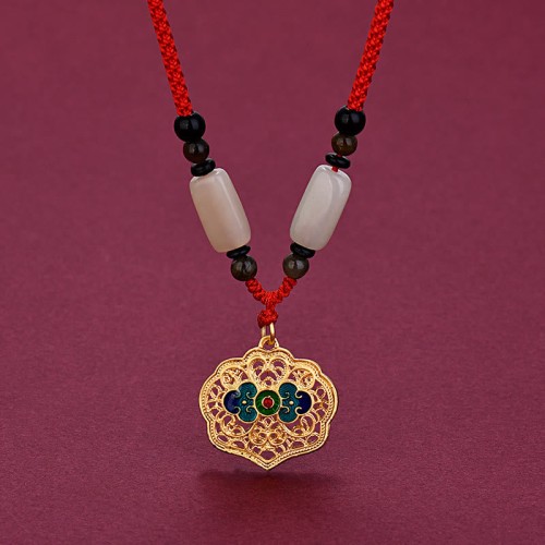 Vintage Auspicious Clouds Agate Wealth Necklace Pendant Vintage Auspicious Clouds Agate Wealth Necklace Pendant