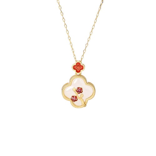 24K Gold Plated White Jade Four Leaf Clover Necklace 24K Gold Plated White Jade Four Leaf Clover Necklace