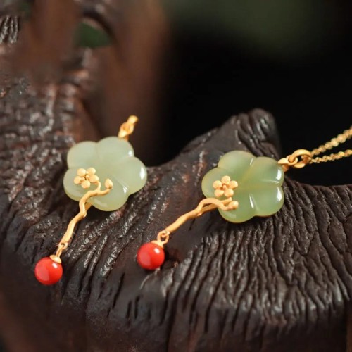 Vintage Plum Blossom Jade Prosperity Necklace Pendant Vintage Plum Blossom Jade Prosperity Necklace Pendant