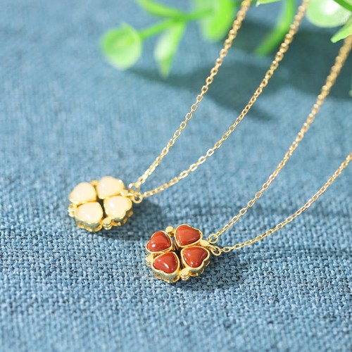 925 Silver Four Leaf Clover White Jade Necklace 925 Silver Four Leaf Clover White Jade Necklace