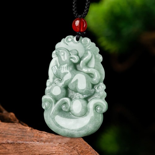 Natural Green Jade Chinese Zodiac Luck Necklace Natural Green Jade Chinese Zodiac Luck Necklace