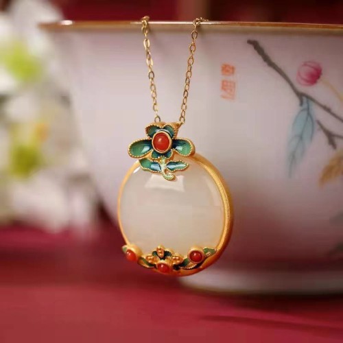 White Jade Red Agate Flower Blessing Necklace White Jade Red Agate Flower Blessing Necklace