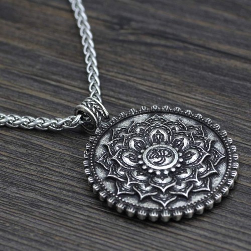Six True Words Peace Flower Pattern Necklace